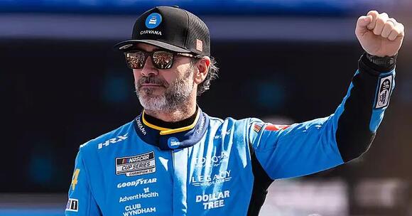 Jimmie Johnson stunned by force of Zane Smith post-race hit on Carson Hocevar