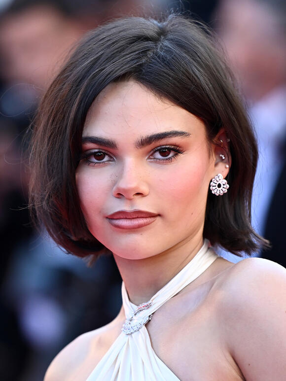 From Delicate Details to Edwardian Curls: The 13 Bridal Hair Trends You ...
