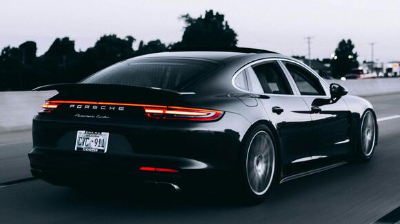 20 Things People Immediately Notice When They Enter Your Car - NewsBreak
