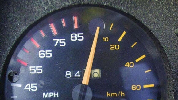 Your Speedometer Says 65 MPH, but Your GPS Says 62 — Here’s Why Your ...