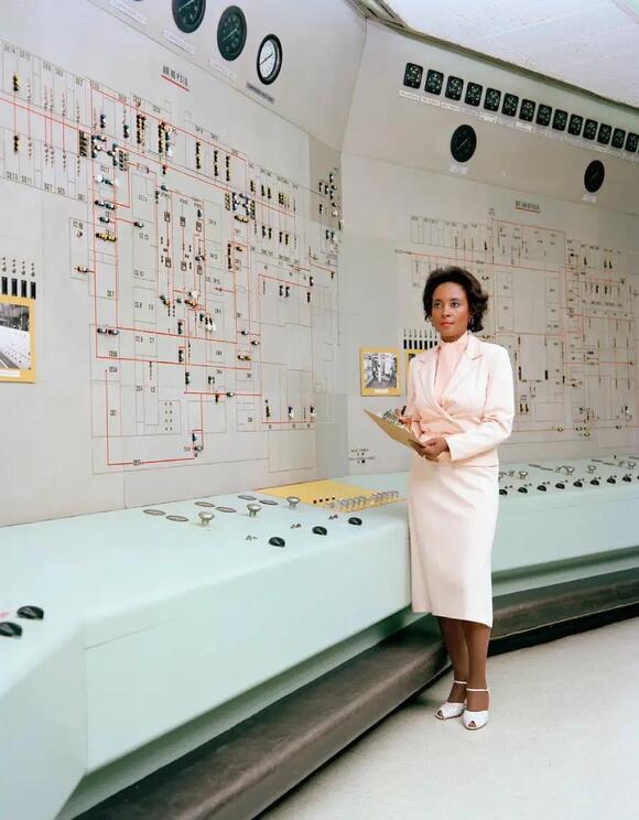 14 Jobs From the Past That Machines Eventually Replaced - NewsBreak