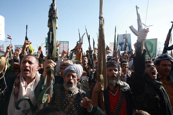 Houthi Attack Kills 58 at Yemen Government Training Camp, Governor Says