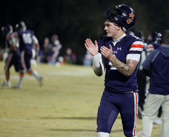 College Football Bombshell: No. 1 Ranked QB Prospect & Five-Star Recruit Flips Commitment in Jaw-Dropping Twist - NewsBreak
