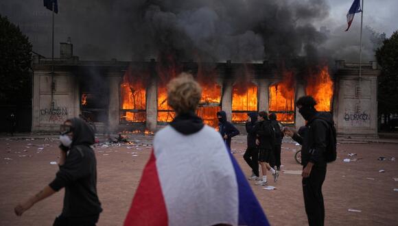France has fallen. America can't be next