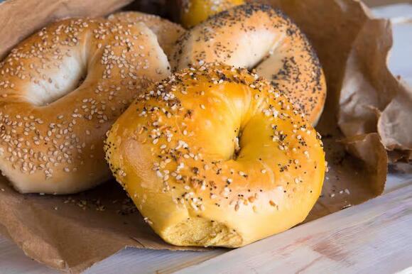 New York is looking to ban a common ingredient in bagel and pizza dough ...