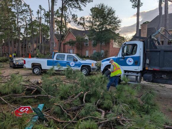 Tornado touches down in Houston area, damages 100 homes - NewsBreak