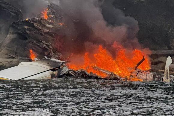 Seaplane crashes in Washington state, all 10 passengers and pilot ...