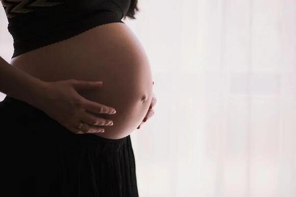 Why Finland Gives New Parents a Box Their Baby Can Sleep In - NewsBreak