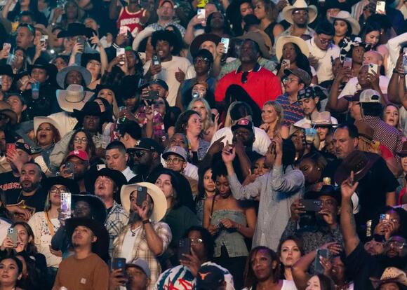 Houston Rodeo Enforces Strict Dress Code Due To Bootylicious Attire ...