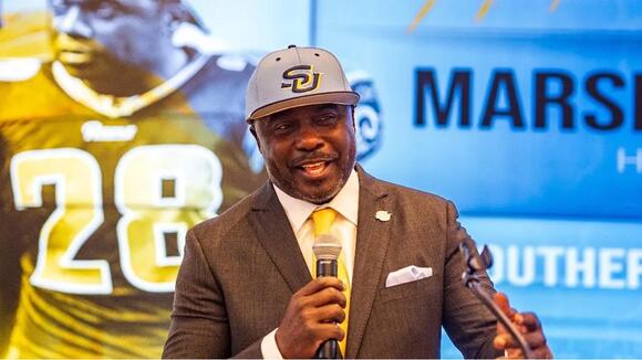 Marshall Faulk reveals Parkinson's Disease diagnosis, urges early care