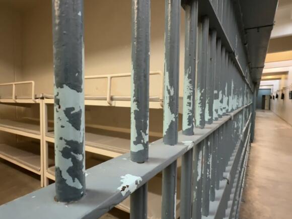 'No Vacancy', Lerdo Jail needs more space to accommodate Prop 36 ...