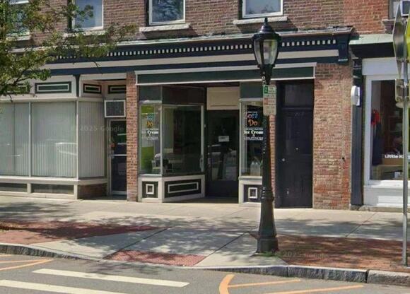 Iconic Beacon, NY Treat Shop Closes Doors After Decades - NewsBreak