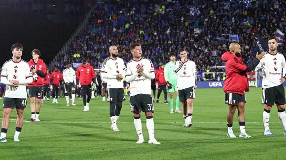 Man United players get Thursday day off despite Como thrashing - sources