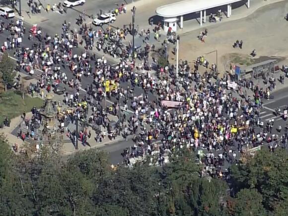 Thousands attend Colorado ‘No Kings’ rallies opposing Trump - NewsBreak