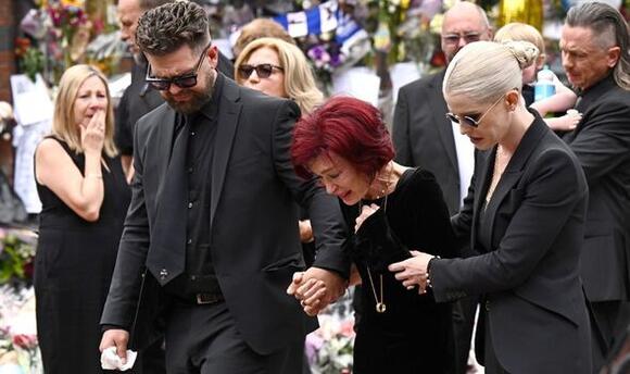 Piers Morgan 'choked up' after seeing Sharon Osbourne at Ozzy's funeral -  NewsBreak