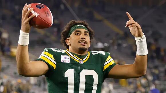 Jordan Love strengthens MVP candidacy with lights-out showing vs. Cowboys