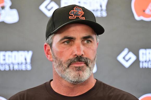 Browns HC Kevin Stefanski Reveals QB Plans Amid Fierce Battle Between Joe  Flacco, Shedeur Sanders, and Co. - NewsBreak