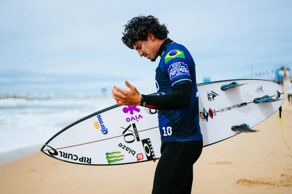 Gabriel Medina Dupes Internet: Baby Announcement Was Just a PR Stunt ...
