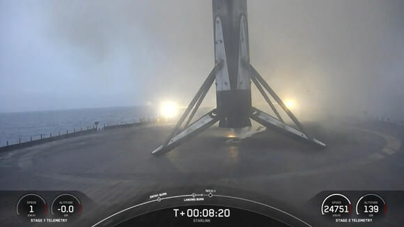 20 satellites fall from sky after catastrophic SpaceX rocket failure ...