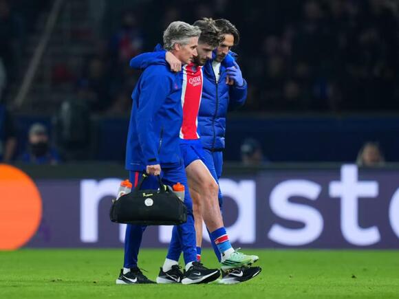 PSG winger Kvicha Kvaratskhelia unlikely to return to action this season, barring a ‘miracle’