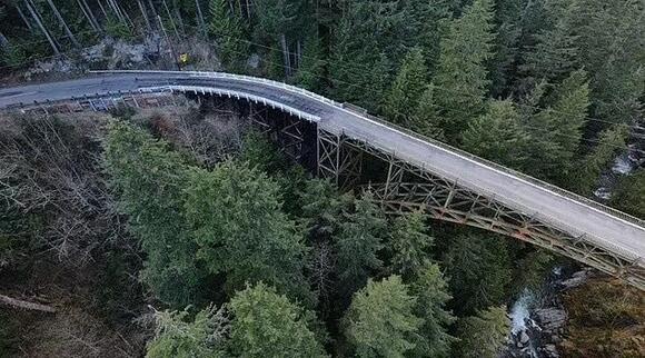Iconic bridge over beauty spot closes after terrifying Final ...