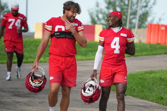 Travis Kelce turns heads at Kansas City Chiefs training camp after retirement decision and offseason with Taylor Swift - NewsBreak