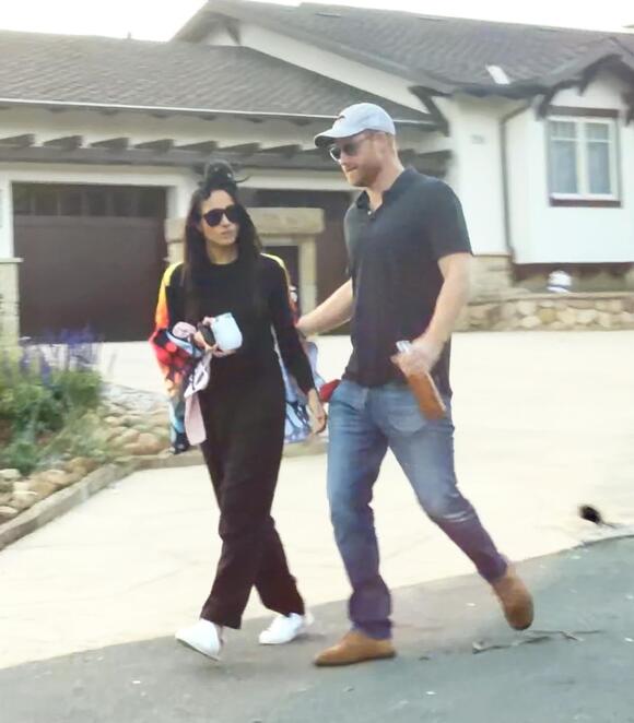 Prince Harry and Meghan Markle take kids Prince Archie, 6, and Princess  Lilibet, 4, trick-or-treating in rare family outing - NewsBreak