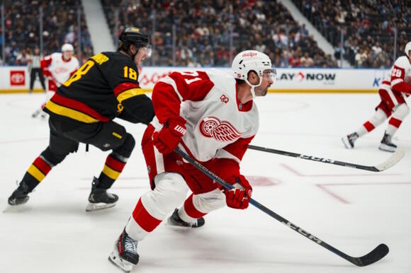 Dylan Larkin Status: How the Connor Hellebuyck Deal Changes Market