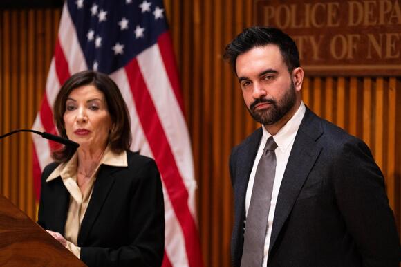 Hochul campaigns with Mamdani as governor's race enters final stretch