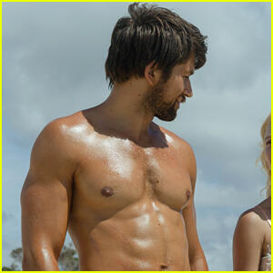 Brandon Sklenar's Hottest Shirtless Photos from '1923' TV Show - NewsBreak