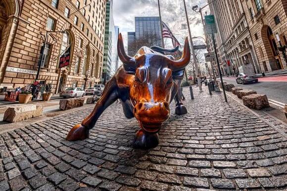 Tom Lee Predicts S&P 500 At 8,400 By Year-End, Says Midterm Elections ...