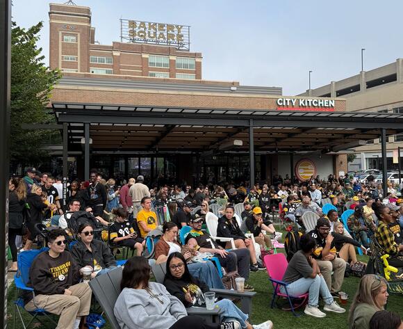 Bonjour, Steelers nation: As they play in Paris, you can hit a chic watch party