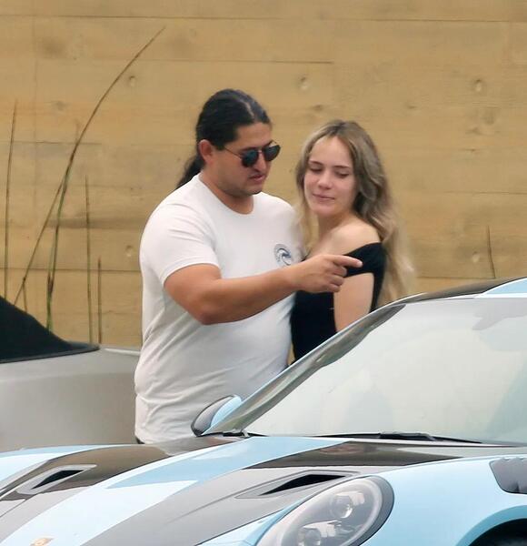 $2B Powerball winner Edwin Castro spotted on breakfast date with glam ...