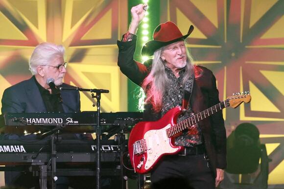 The Doobie Brothers Plotting 2027 Shows - NewsBreak