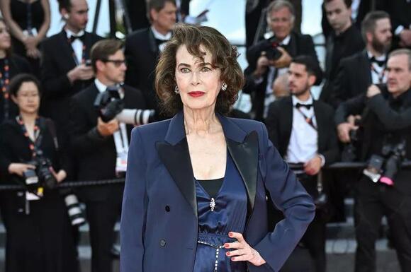 Dayle Haddon dead at 76: Gas leak horror as actress dies of carbon ...