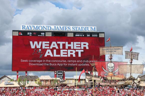 Buccaneers-Browns Weather Delay Chaos — Shocking Clips Show Field ...