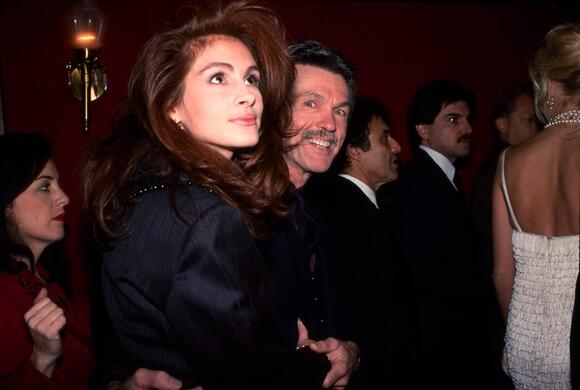 Julia Roberts Pays Heartfelt Tribute to ‘Steel Magnolias’ Co-Star Tom Skerritt