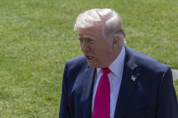 Psychologist issues dire WWIII warning over Trump’s cognitive decline ...