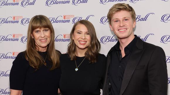Robert and Terri Irwin Share a Health Update on Bindi & the Family Is ...