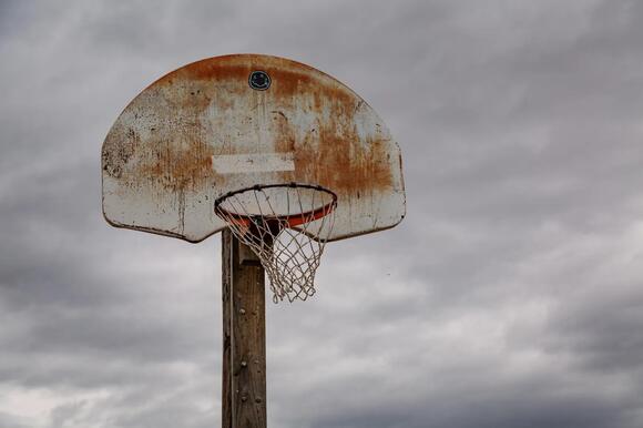 The Real Reason Basketball Hoops Are 10 Feet High - NewsBreak