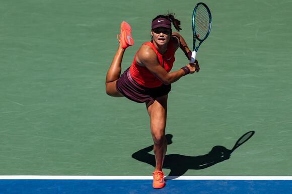 Emma Raducanu Breaks Silence on Being Spotted Using Yonex Racket Amid ...