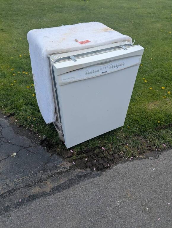 🎁 Freebies Up for Grabs in the City of Syracuse Right Now - NewsBreak