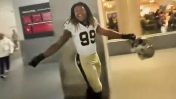 Multiple Atlanta Falcons Fans Successfully “Rage-Baited” Chase Young ...