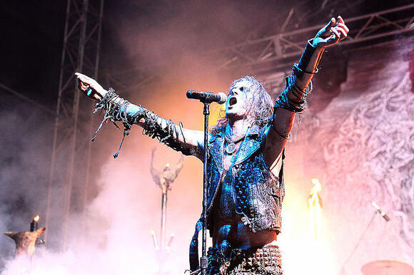 VOTE: Better Hard Rock Style – Power Ballads vs. Mosh Pit Anthems ...