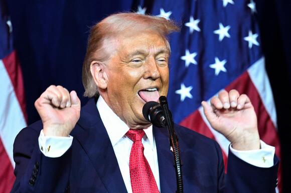 Internet feasts on Trump’s impression of transgender weightlifter ...