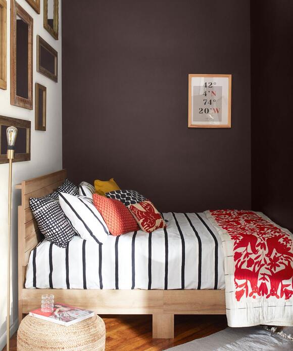 10 Small Guest Bedroom Ideas That Will Have Visitors Begging for an