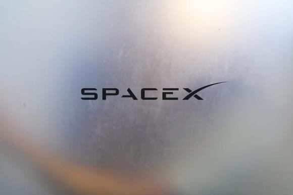 SpaceX Analyst Sees an Empire Taking Shape in Orbit