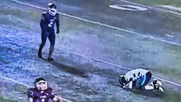 High School Football Player’s Shocking Actions Towards Fallen Opponent ...