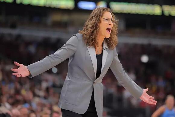 ‘Stephanie White Is on the Clock’: WNBA Broadcaster Hints at Fever's Next Move as Firing Calls Grow After Recent Departures