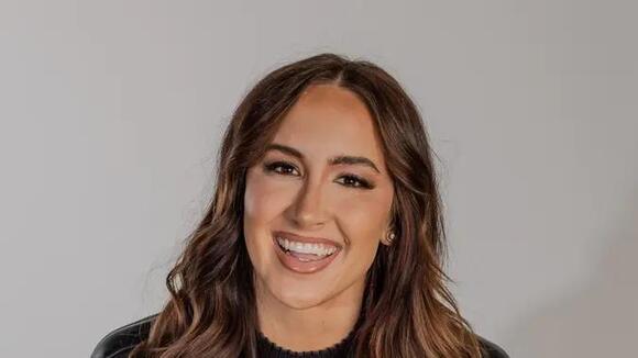 The 4 Stages of Investing To Build Wealth, According to Codie Sanchez ...